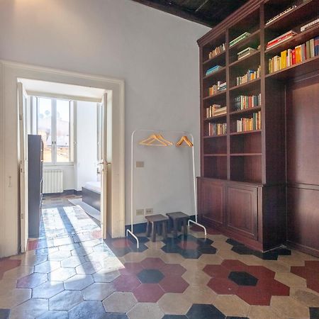 Spanish Steps Charming Apartment Рим Екстериор снимка