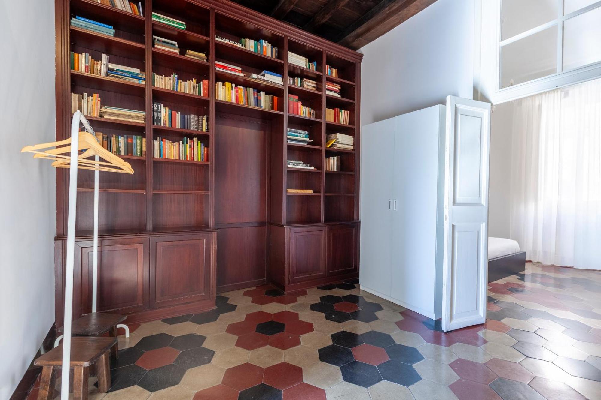 Spanish Steps Charming Apartment Рим Екстериор снимка