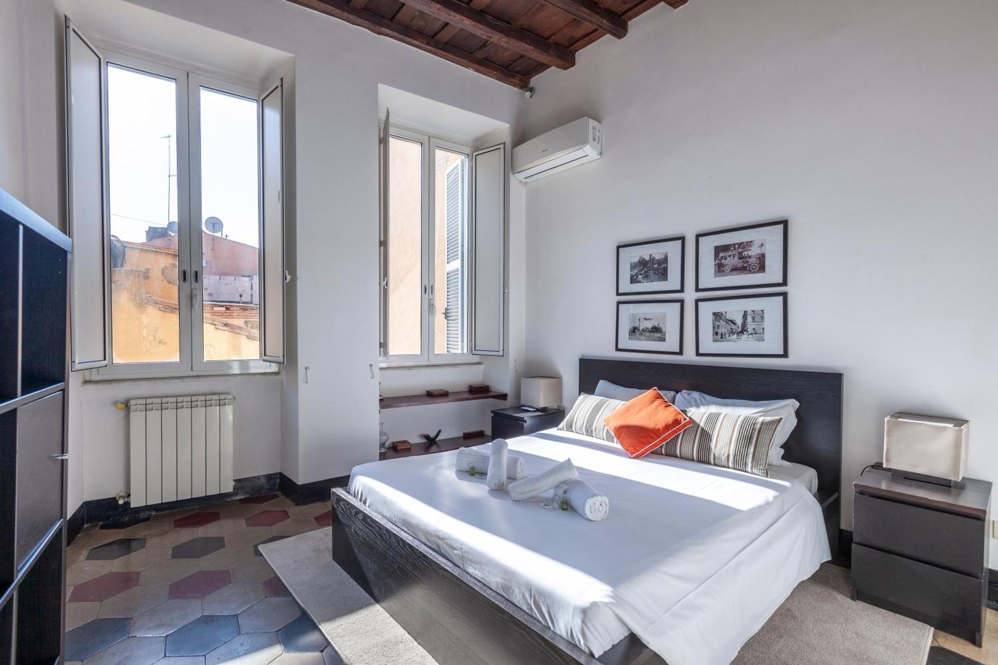 Spanish Steps Charming Apartment Рим Екстериор снимка