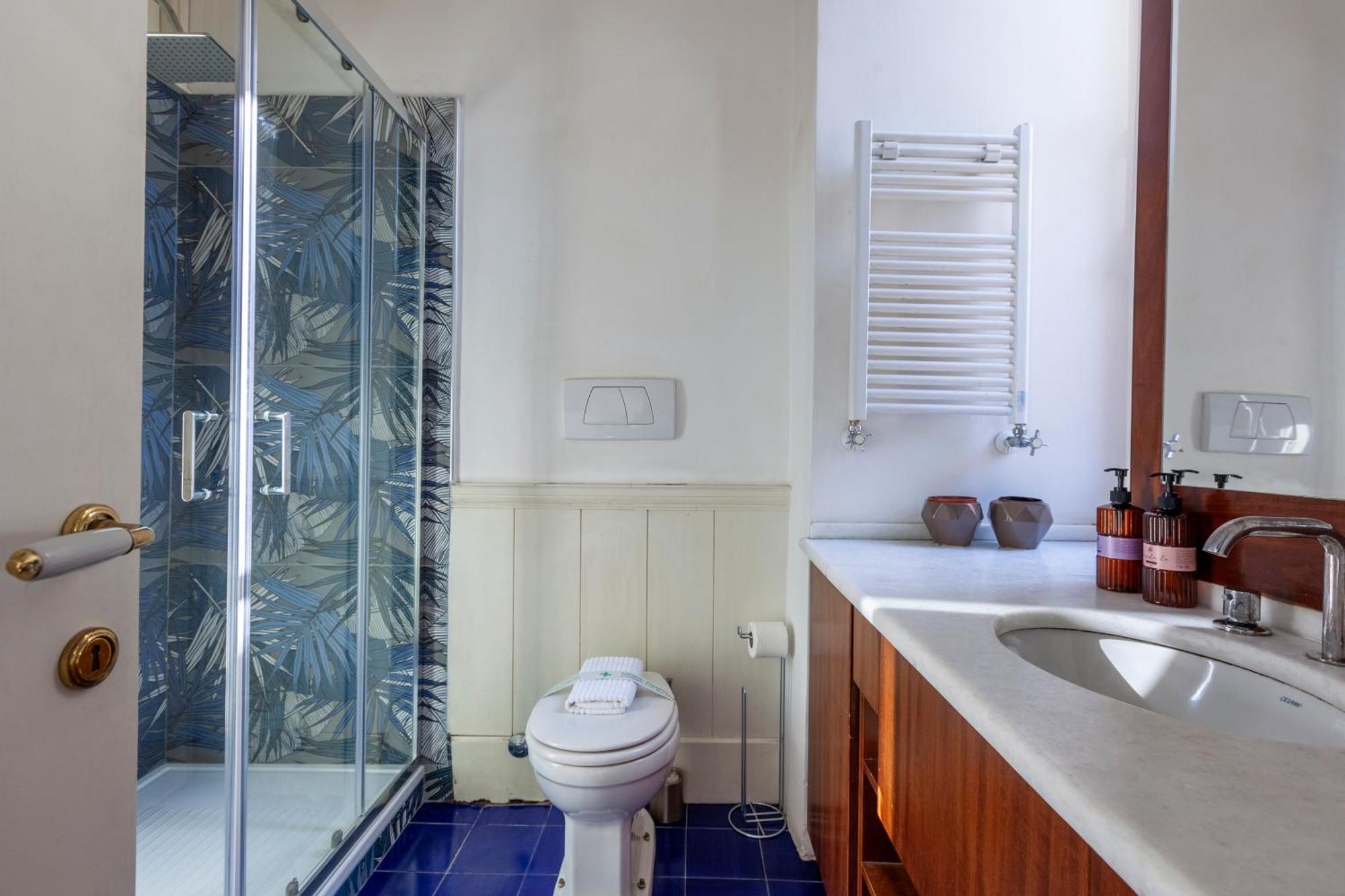 Spanish Steps Charming Apartment Рим Екстериор снимка